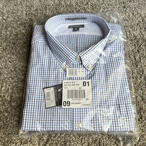 NWT Men’s Wrinkle Free Dress Shirt
